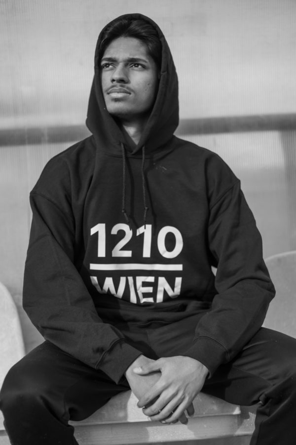 1210 Hoodie (schwarz) – Bild 7